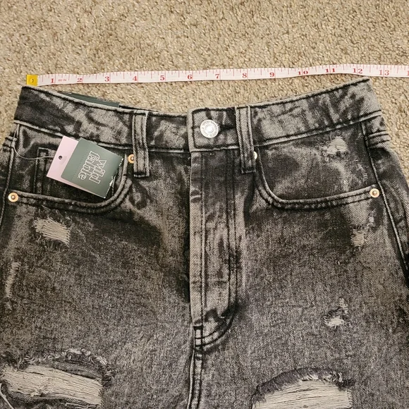 Wild Fabel Women's Super -High Rise Jeans Short Bundle !!! (NWT) - Picture 15 of 16